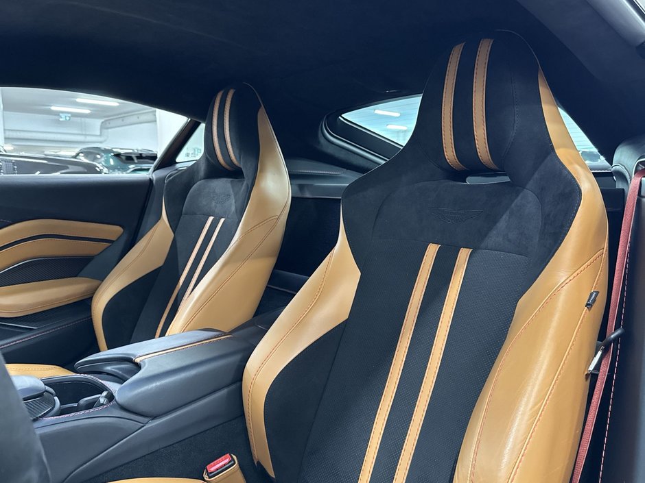 Aston Martin Vantage Coupe 2022-15