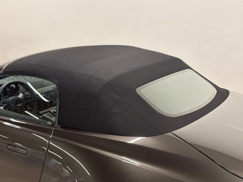 Aston Martin Vantage Roadster 2026-13