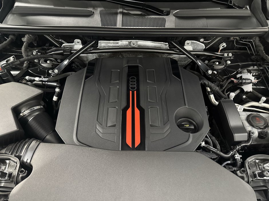 2025 Audi SQ5 Technik 3.0 TFSI quattro-25