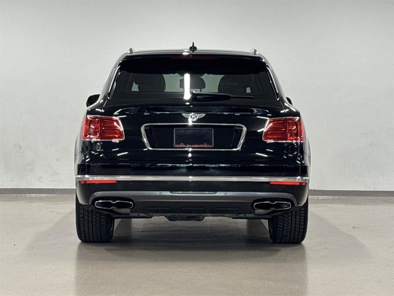 2019 Bentley Bentayga V8-4