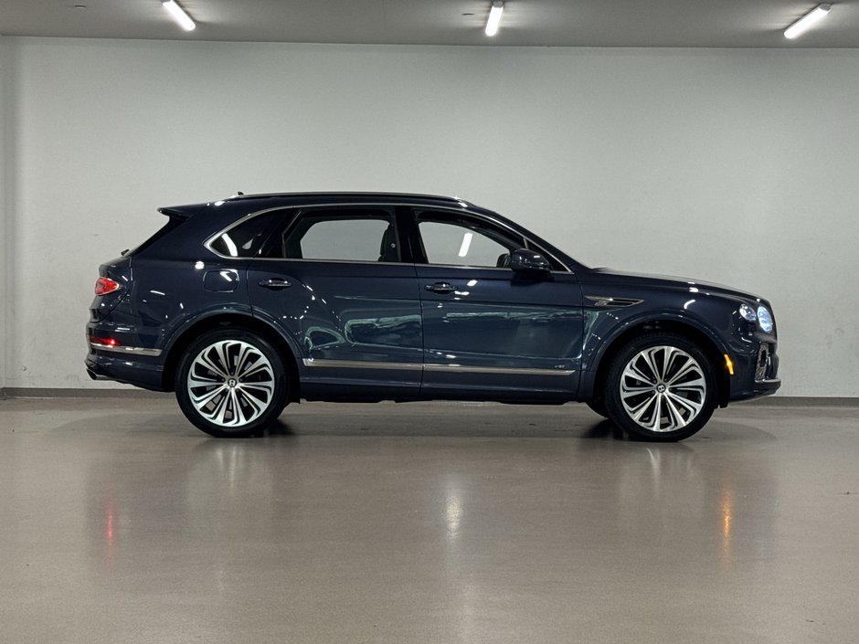 2021 Bentley Bentayga V8-11