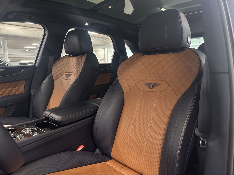 Bentley Bentayga V8 2021-15