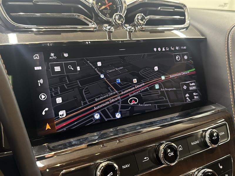 Bentley Bentayga V8 2021-10