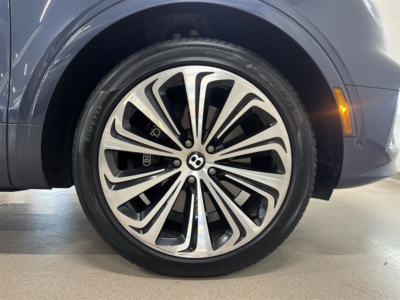 Bentley Bentayga V8 2021-18