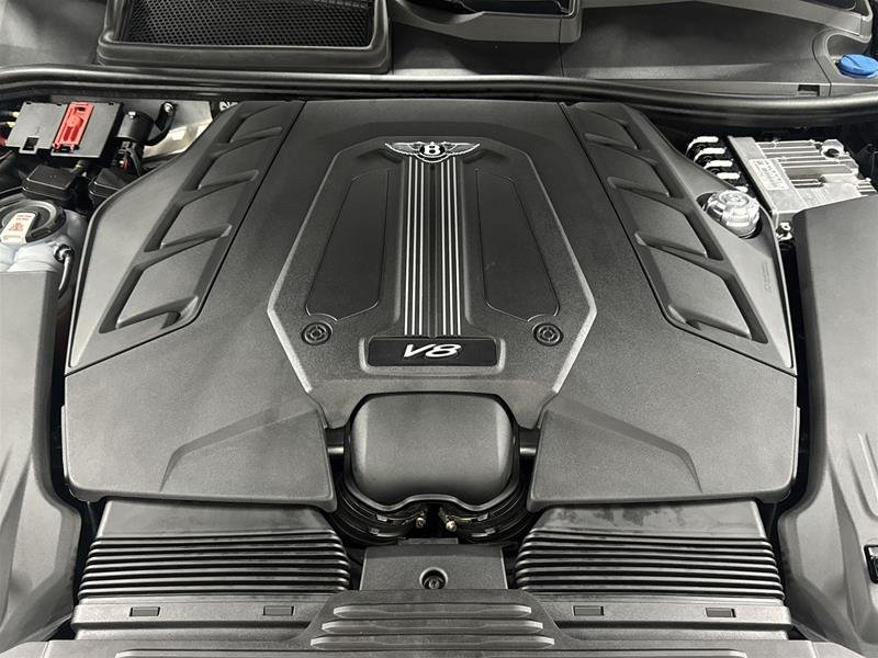 Bentley Bentayga V8 2021-17