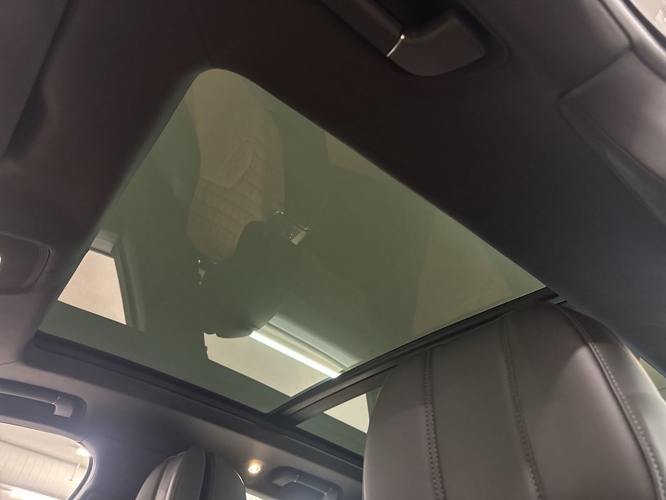 Bentley Bentayga V8 2021-21