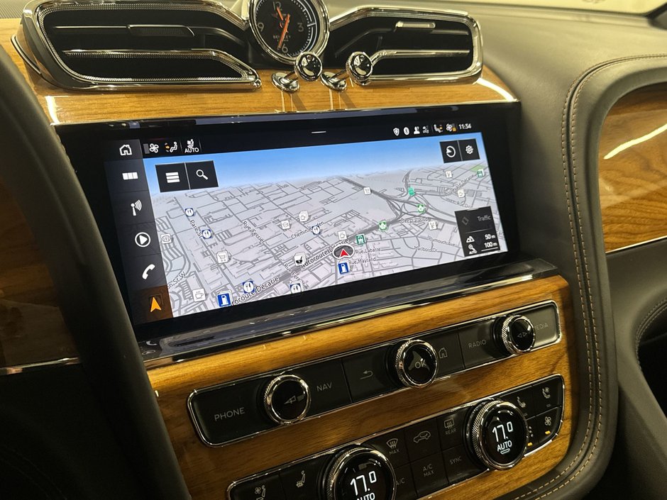 Bentley Bentayga V8 2021-18