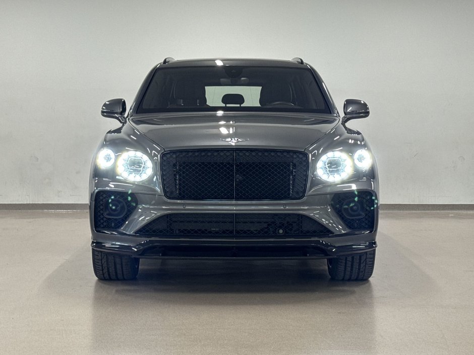 Bentley Bentayga V8 2021-9