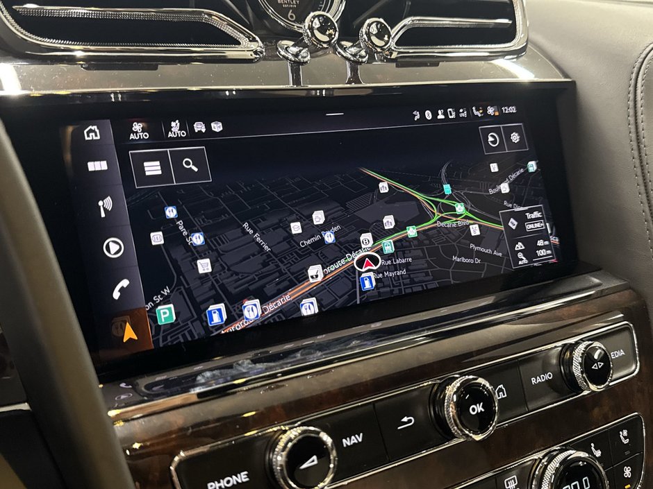 Bentley Bentayga EWB 2023-17