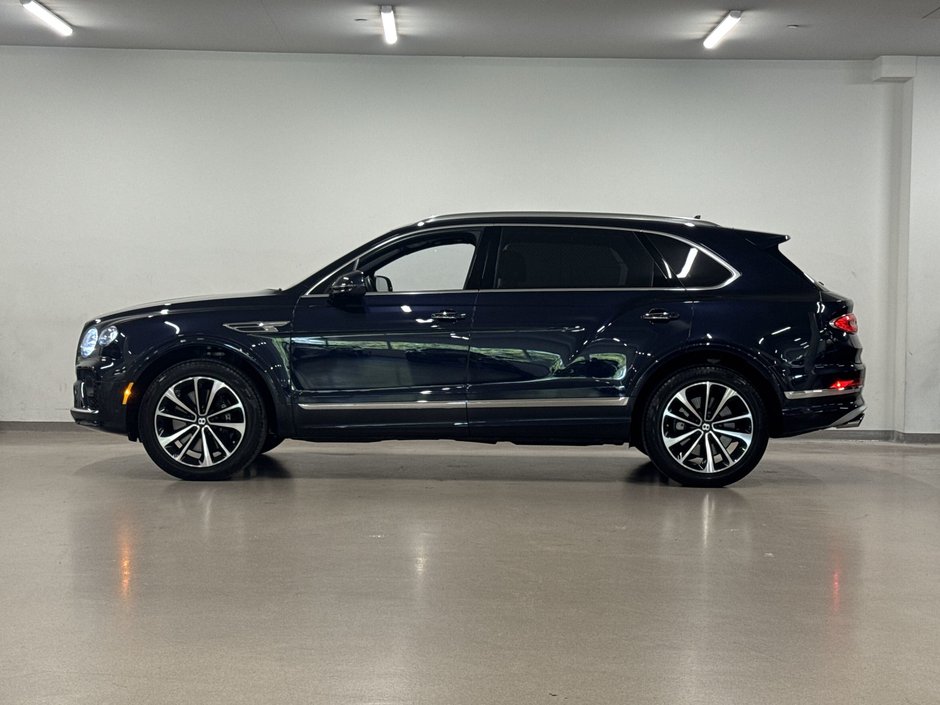 Bentley Bentayga EWB 2023-4