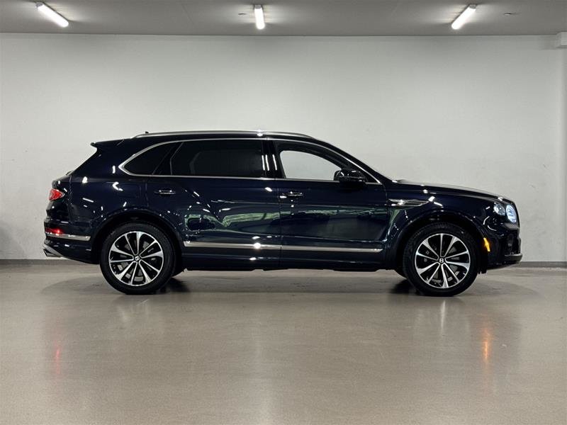 Bentley Bentayga EWB 2023-2