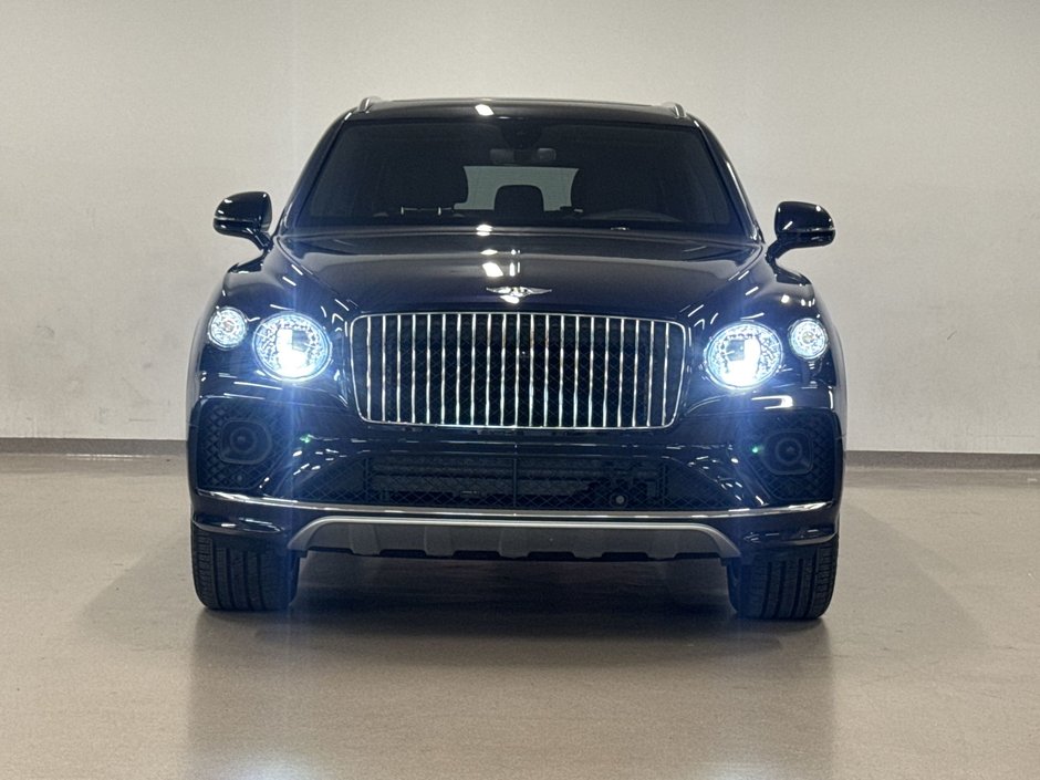 Bentley Bentayga EWB 2023-2