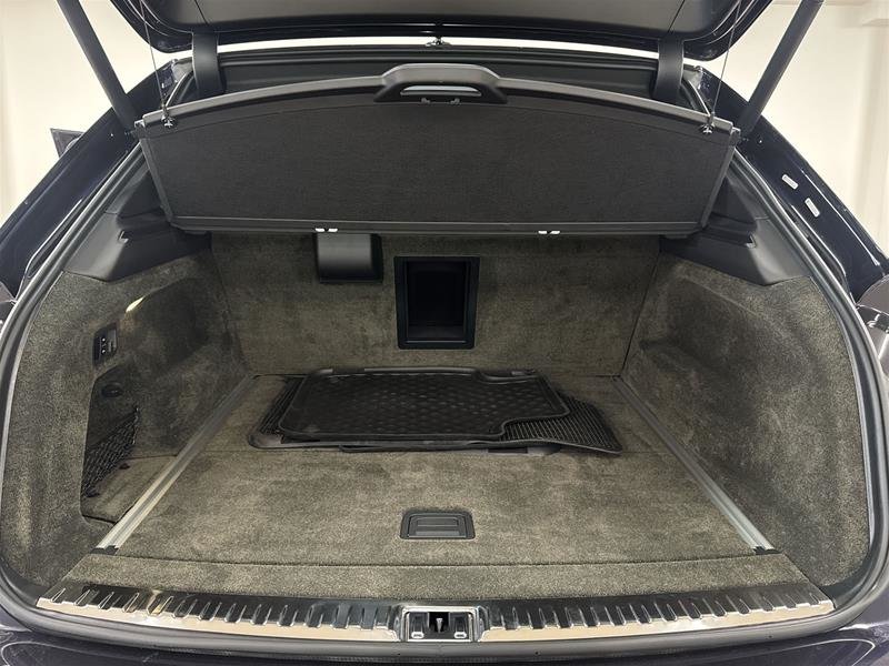 Bentley Bentayga EWB 2023-15