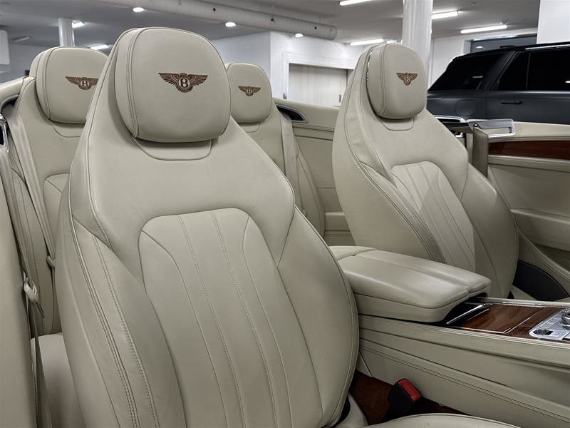 Bentley Continental GT Convertible V8 2020-16