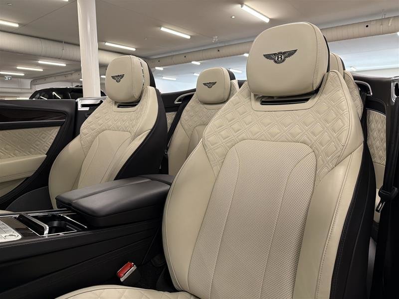 2022 Bentley Continental GT Convertible V8-7
