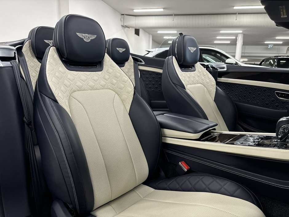 2023 Bentley Continental GT Convertible Azure-24