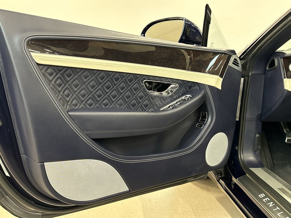 2023 Bentley Continental GT Convertible Azure-14