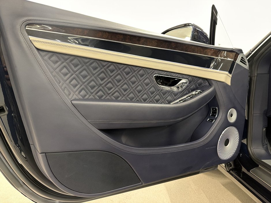 Bentley Continental GT Convertible Azure 2023-14