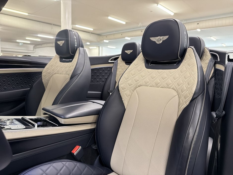 Bentley Continental GT Convertible Azure 2023-15