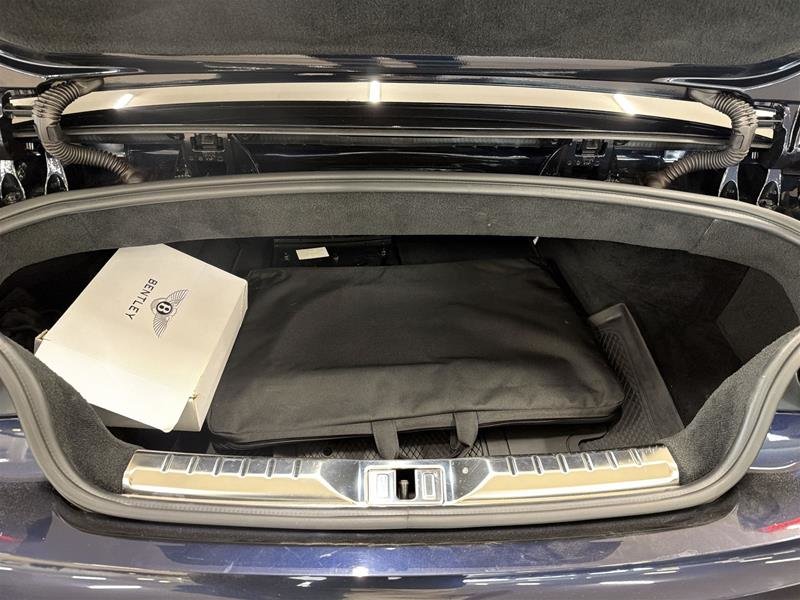 Bentley Continental GT Convertible Azure 2023-17