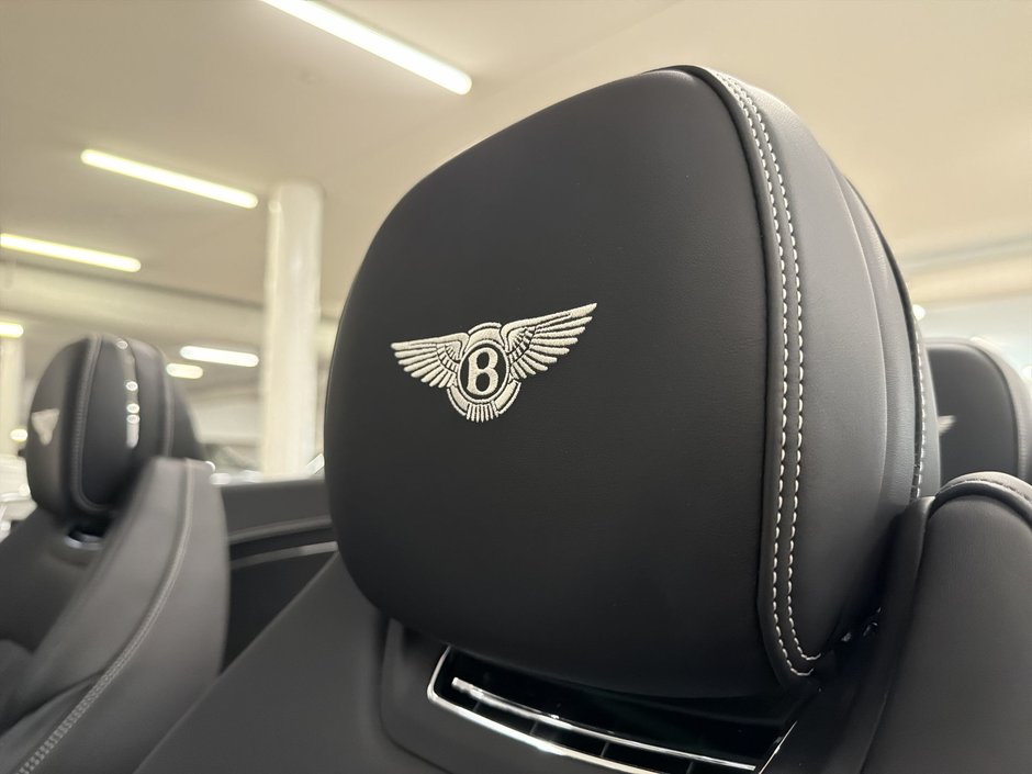 Bentley Continental GT Convertible V8 2023-21