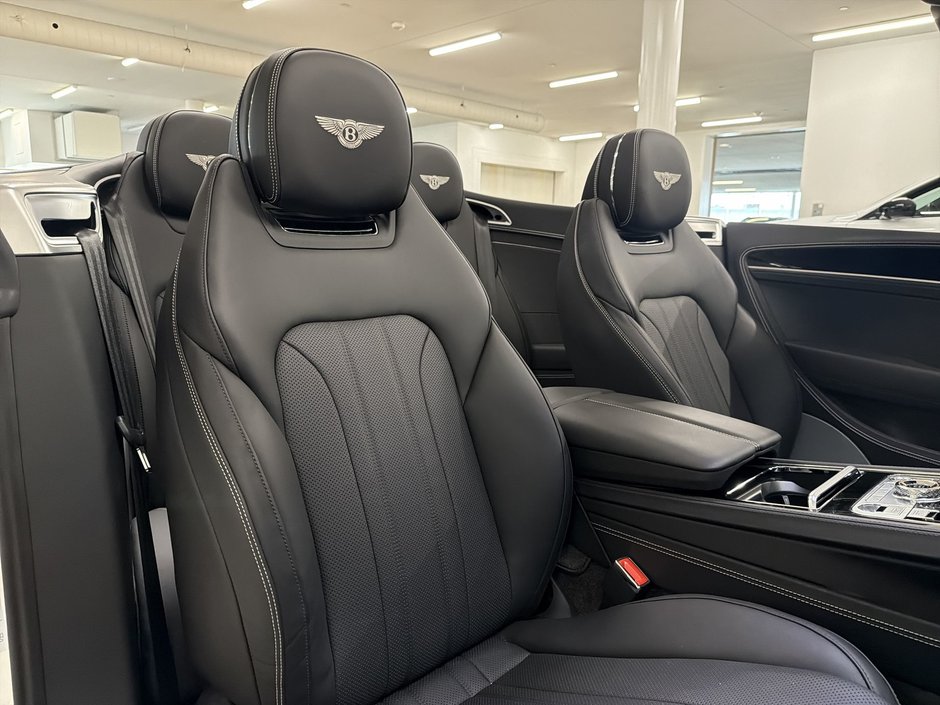 Bentley Continental GT Convertible V8 2023-24