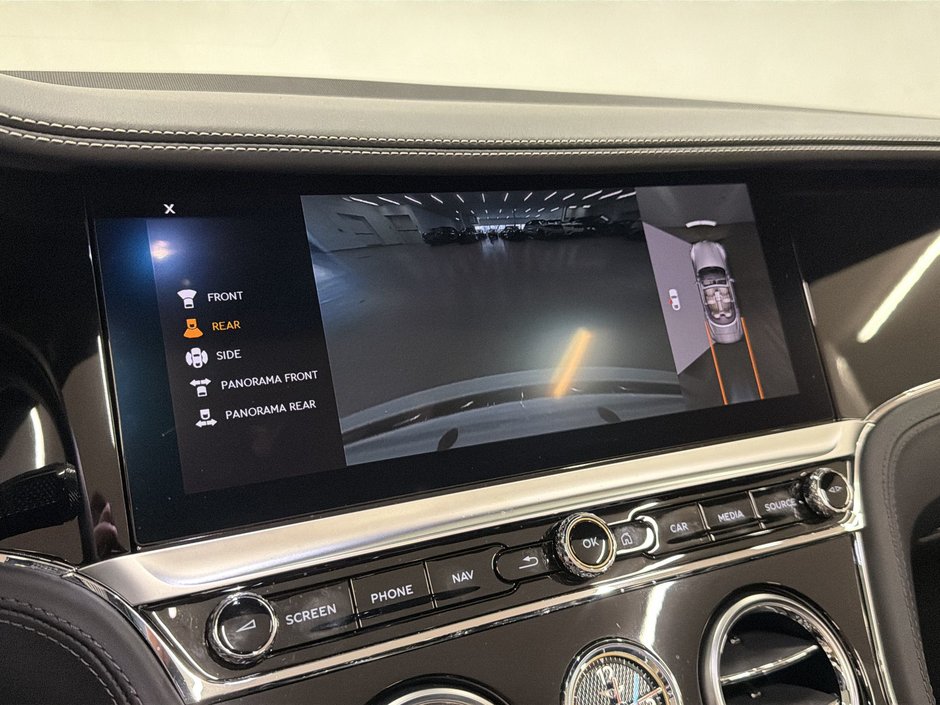 Bentley Continental GT Convertible V8 2023-17