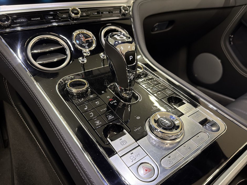 Bentley Continental GT Convertible V8 2023-20