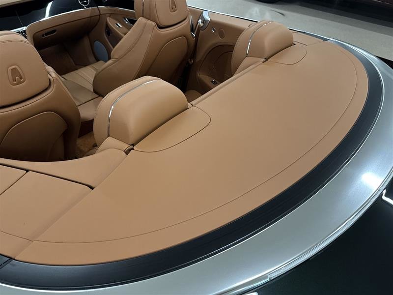 Bentley Continental GT Convertible V8 2024-13