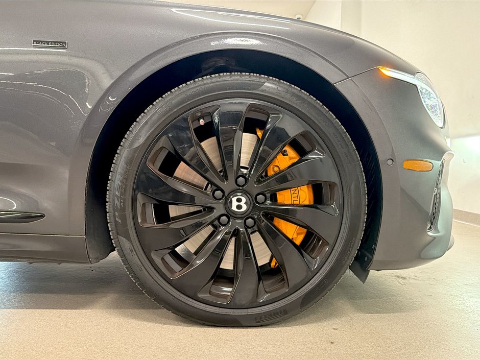 Bentley Continental GTC Black Edition 2025-26