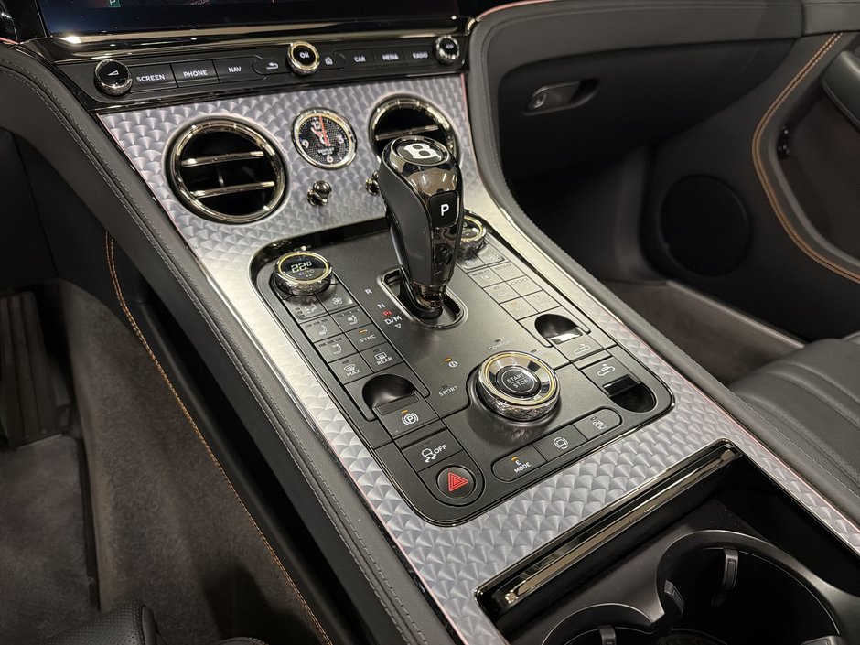 Bentley Continental GTC Black Edition 2025-20