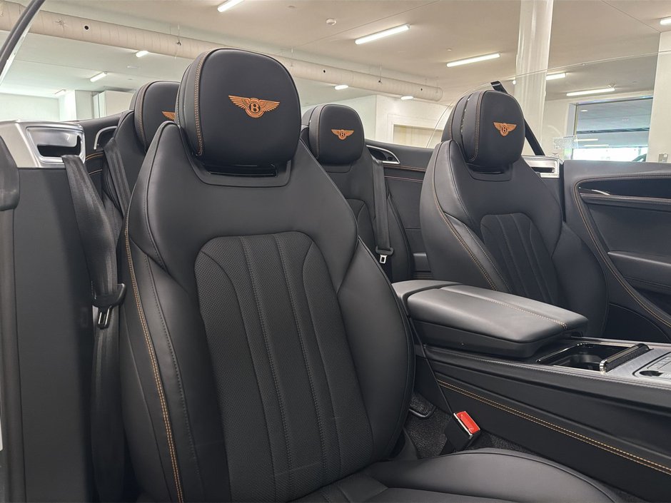 Bentley Continental GTC Black Edition 2025-24