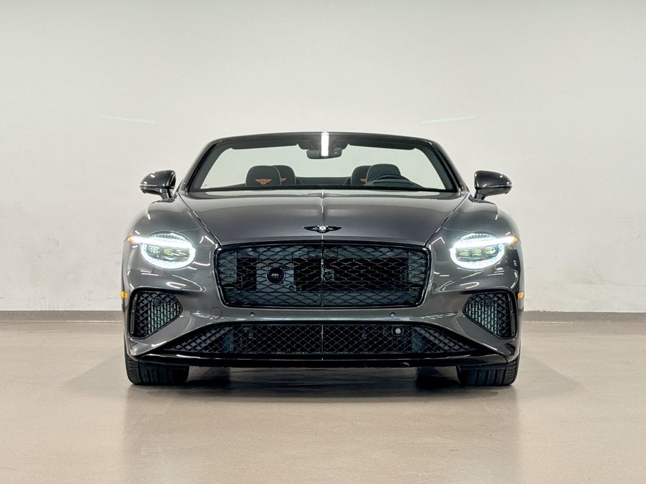 Bentley Continental GTC Black Edition 2025-9