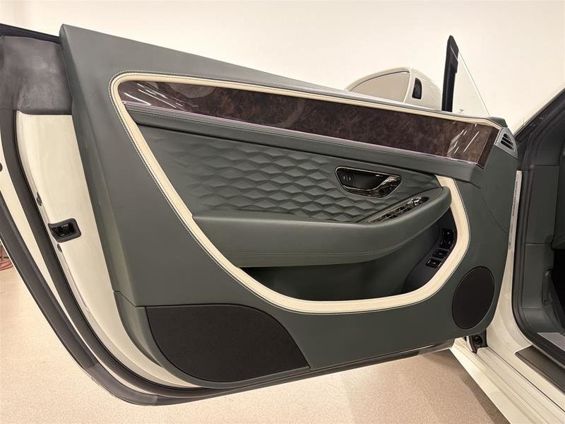 Bentley Continental GTC Speed 2025-6