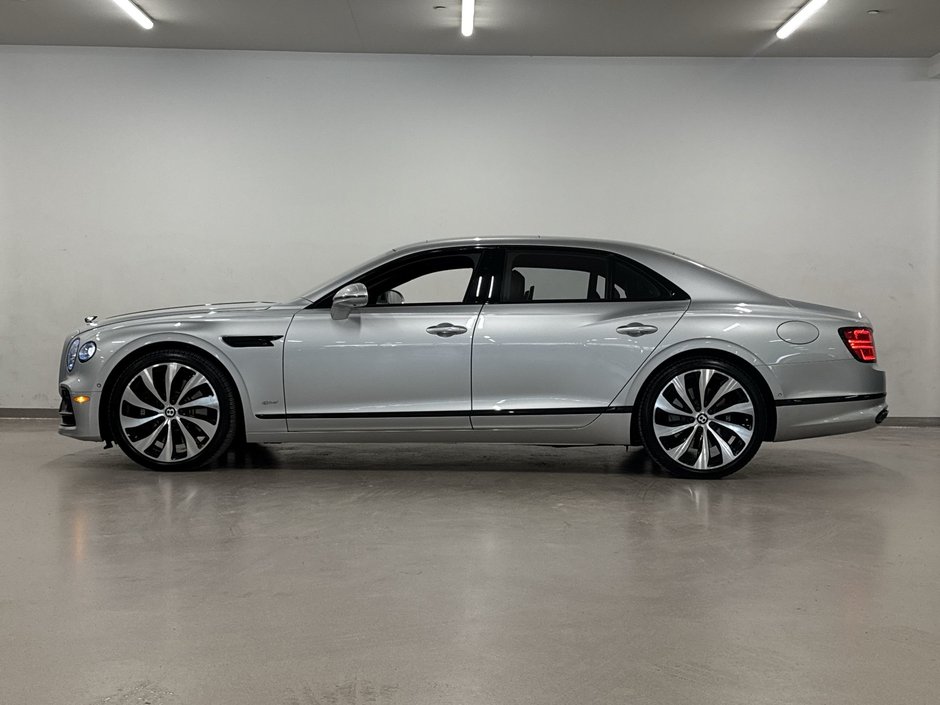 2022 Bentley Flying Spur Hybrid-4