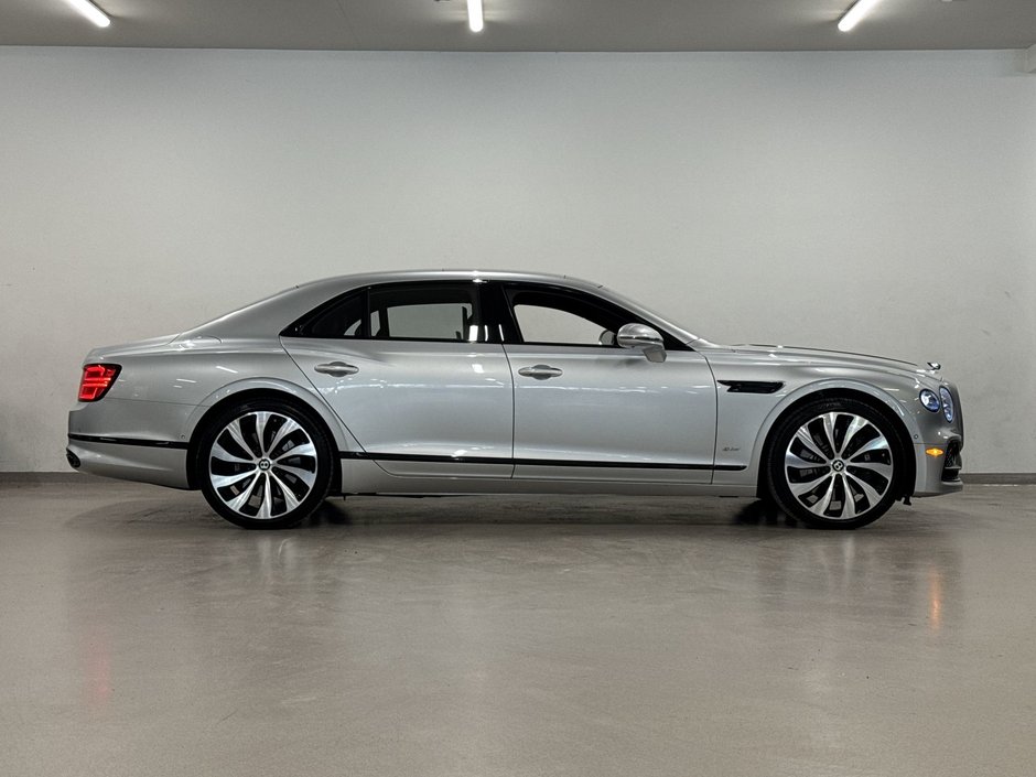 2022 Bentley Flying Spur Hybrid-10