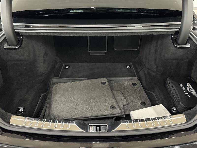 Bentley Flying Spur Speed 2024-14