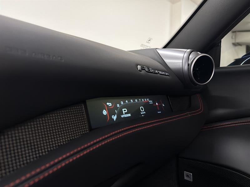 Ferrari F8 Spider 2021-11