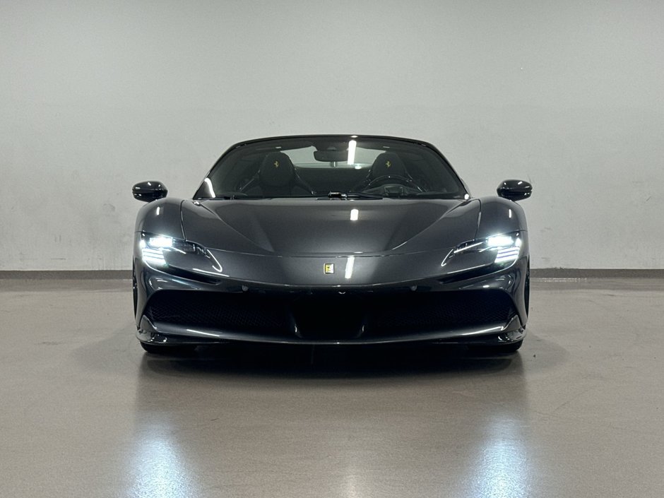 Ferrari SF90 Spider 2024-9