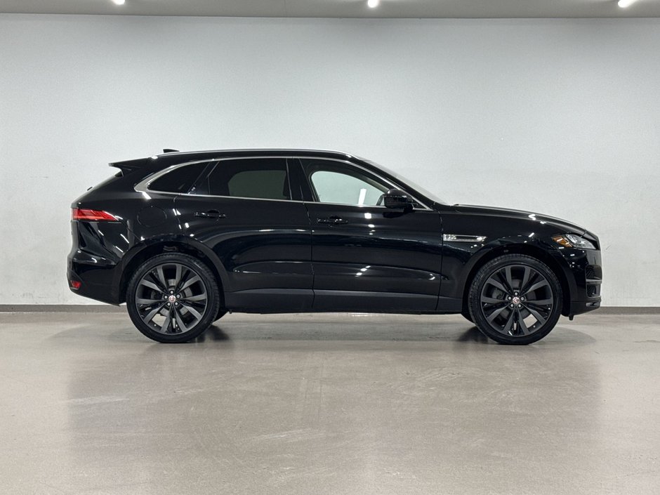 Jaguar F-PACE 30t AWD Portfolio 2019-10