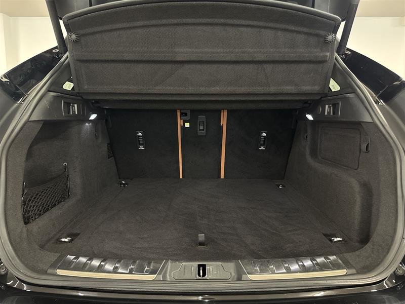 2022 Jaguar F-PACE P250 R-DYNAMIC-15