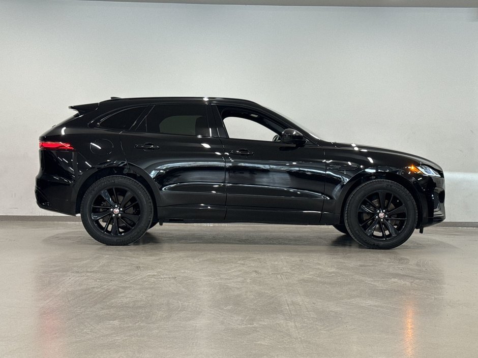 2022 Jaguar F-PACE P250 R-DYNAMIC-10