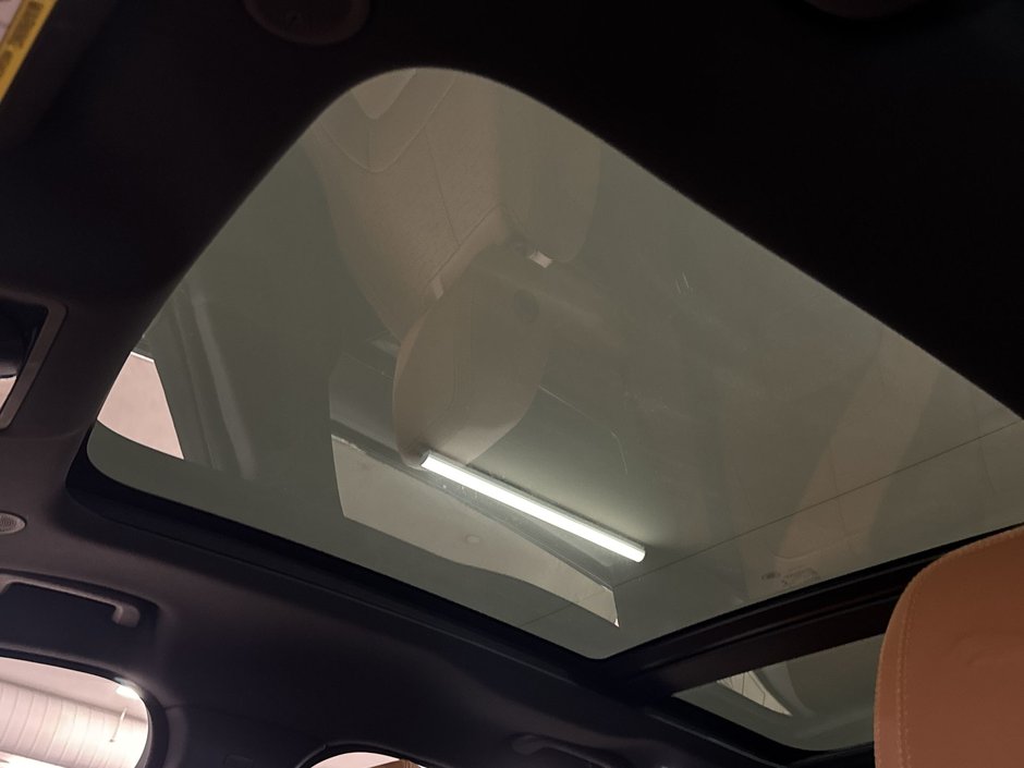 2022 Jaguar F-PACE P250 R-DYNAMIC-21