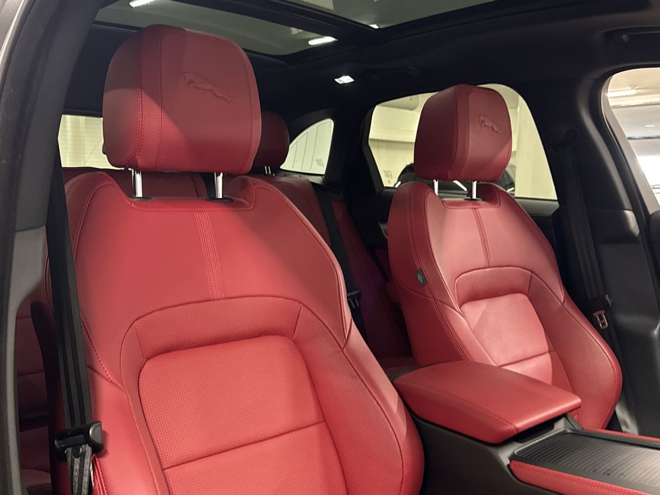 2023 Jaguar F-PACE P400 AWD R-Dynamic S-22