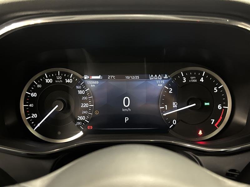 2023 Jaguar F-PACE P250 R-DYNAMIC S-8