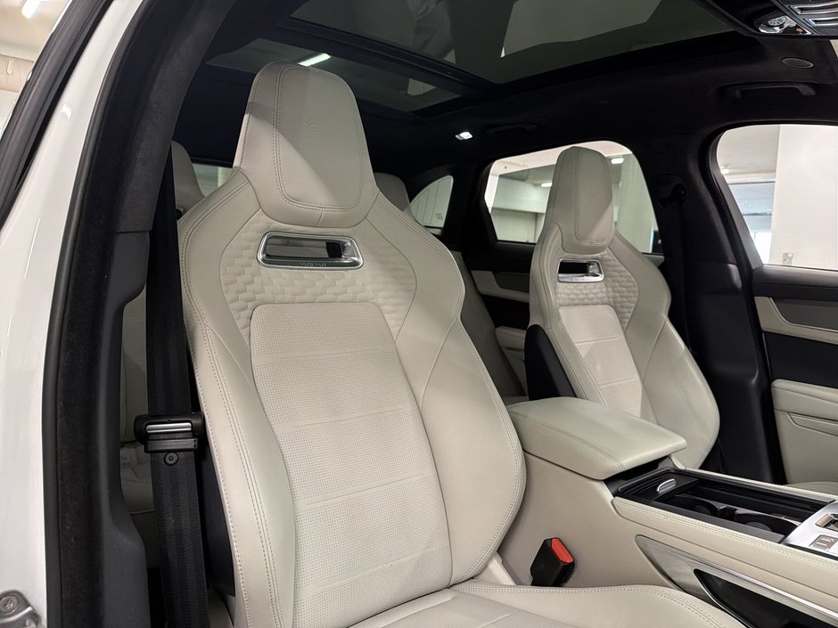 2023 Jaguar F-PACE P550 AWD SVR-28