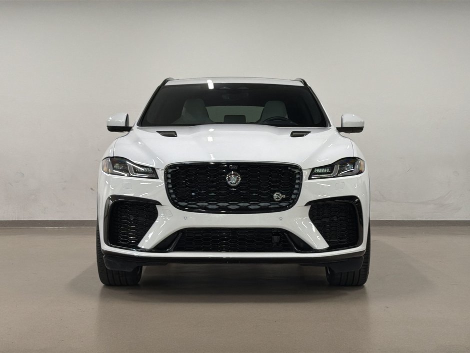 2023 Jaguar F-PACE P550 AWD SVR-11