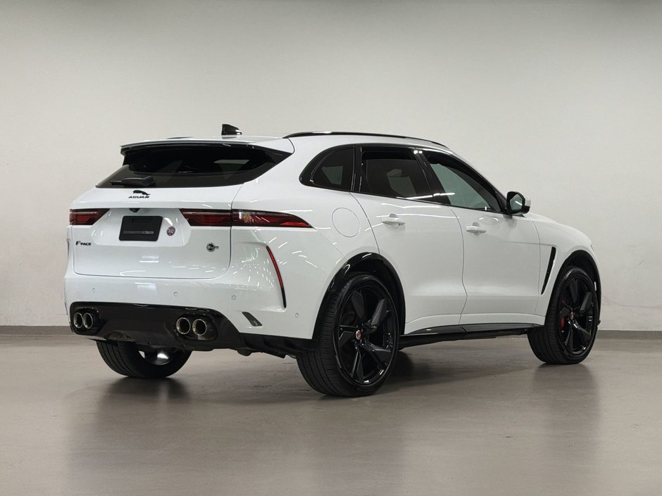 2023 Jaguar F-PACE P550 AWD SVR-9