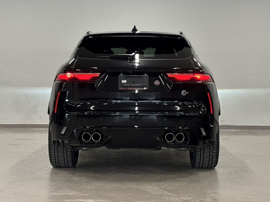2024 Jaguar F-PACE P 550 SVR-12
