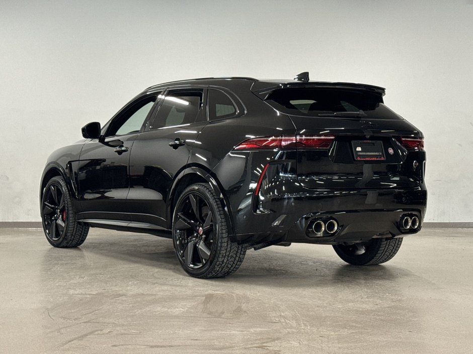 2024 Jaguar F-PACE P 550 SVR-13